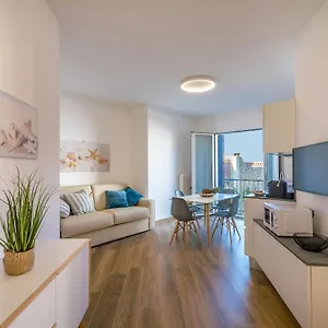 Ferrari Levante Apartment